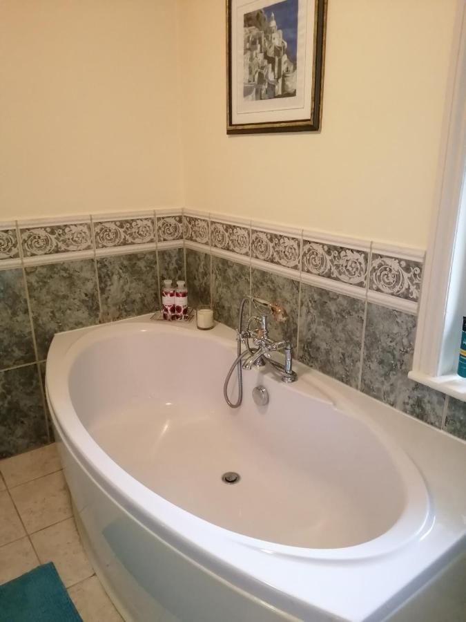 Ambles 3* Northampton